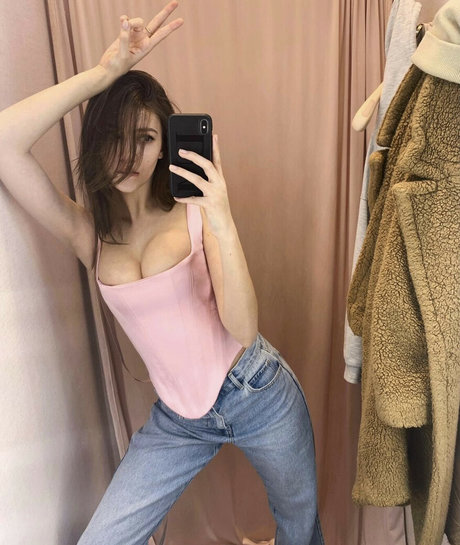 Laura Margesin pornstar nice archive