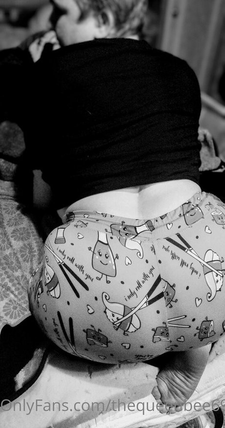 thequeenbee69 top model gallery