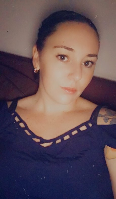 ashleighbitch hot star pics