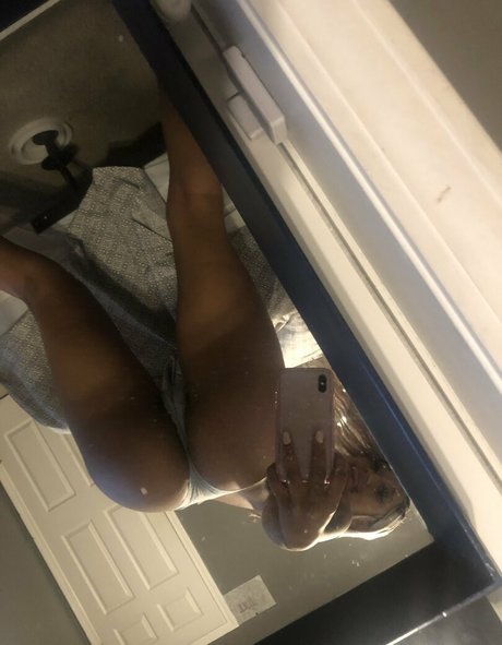 lulhalo erotic pornstar photo