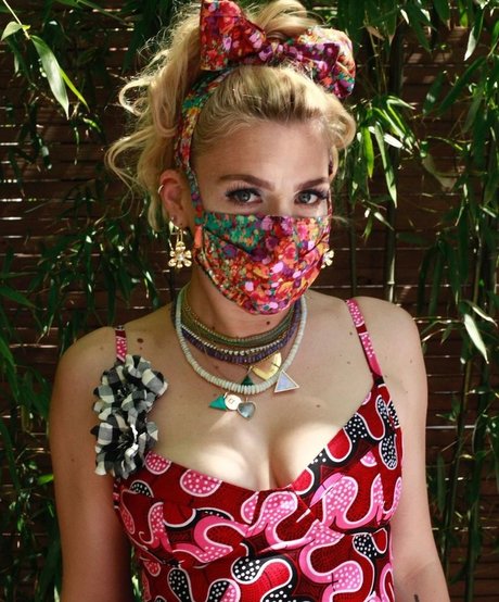 Busy Philipps model xxx archive