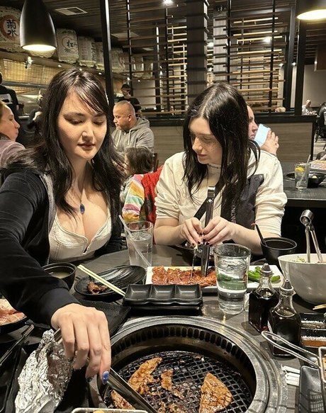 Yakirisu star pornographic pics