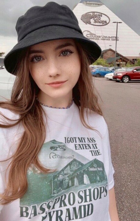 Yakirisu nude pornstar pics