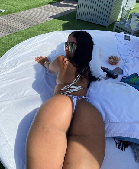 Thicklilmama hot pornstar pic