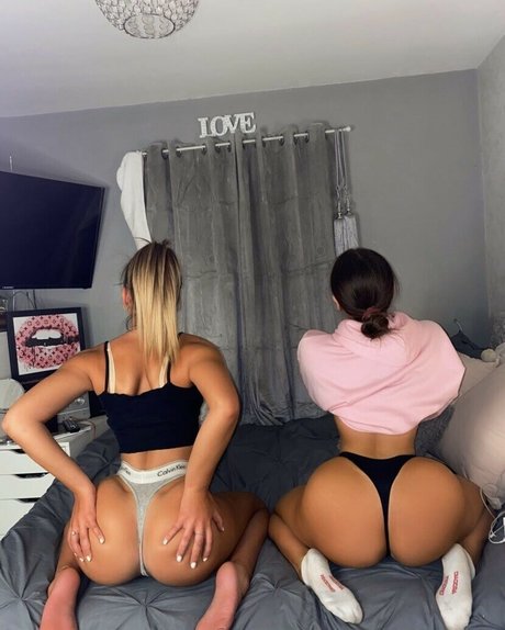 Kate Sharp naked actress pics