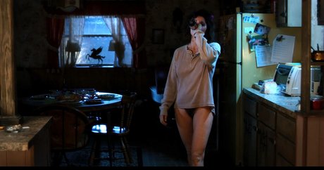 Gina Gershon high quality actress image