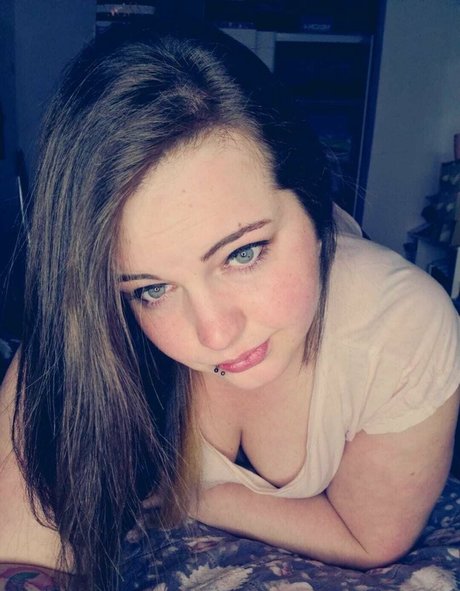 crazy curvy melii free model gallery