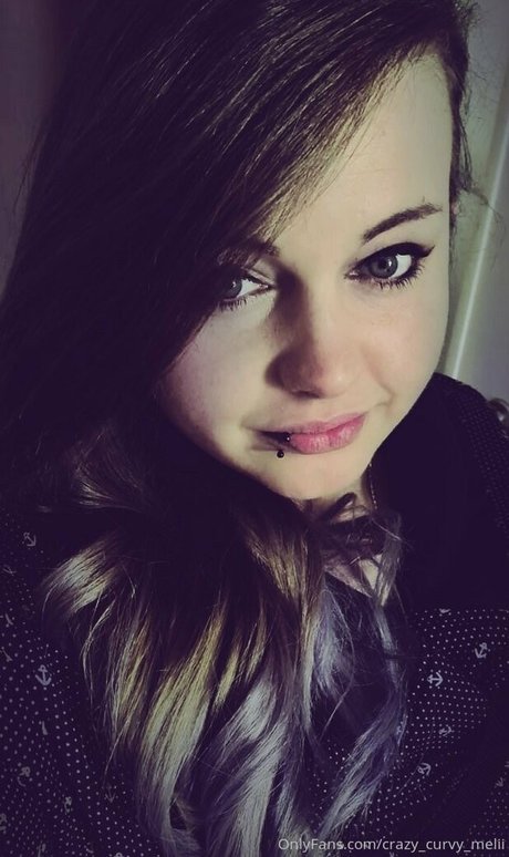 crazy curvy melii top actress photo