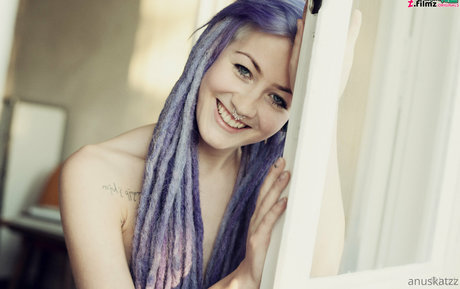 anuskatzzvip beautiful actress archive