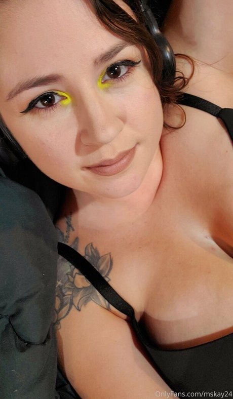 mskay24 pornstar top picture