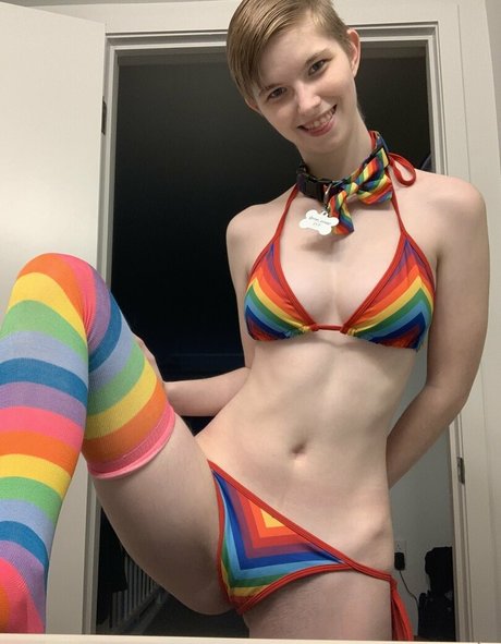 voan zonead model sexy photo