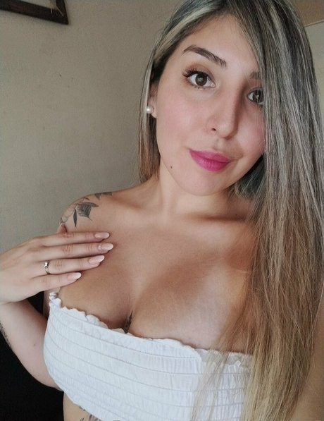 camilleadams star hot pics