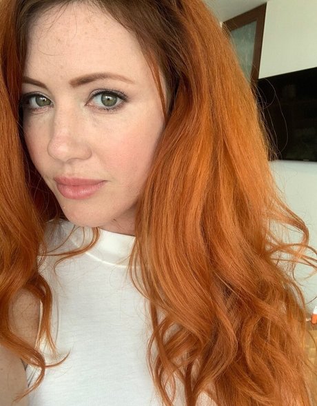 Elle Alexandra star porn gallery