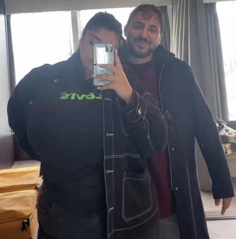 Yuval art model galleries