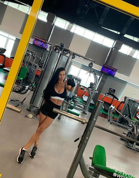 Sexy Alisa model pretty pics