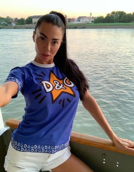 Sexy Alisa model hd pics