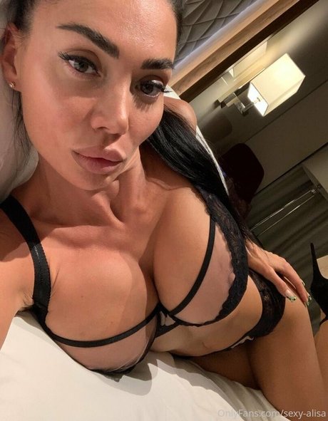 Sexy Alisa free model photos