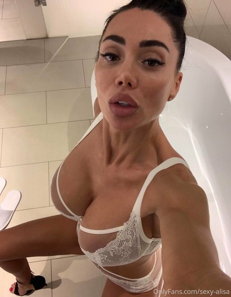 Sexy Alisa hot model pictures