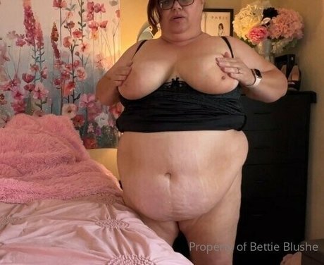 bettieblushe pornstar erotic galleries