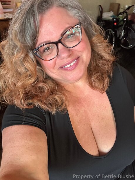 bettieblushe xxx star pictures