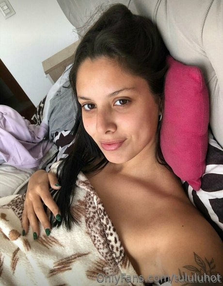 tululuhot model high quality photo