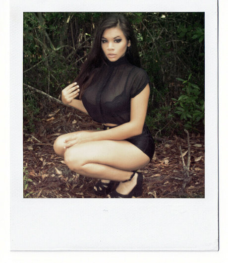 L Shima star exclusive photos