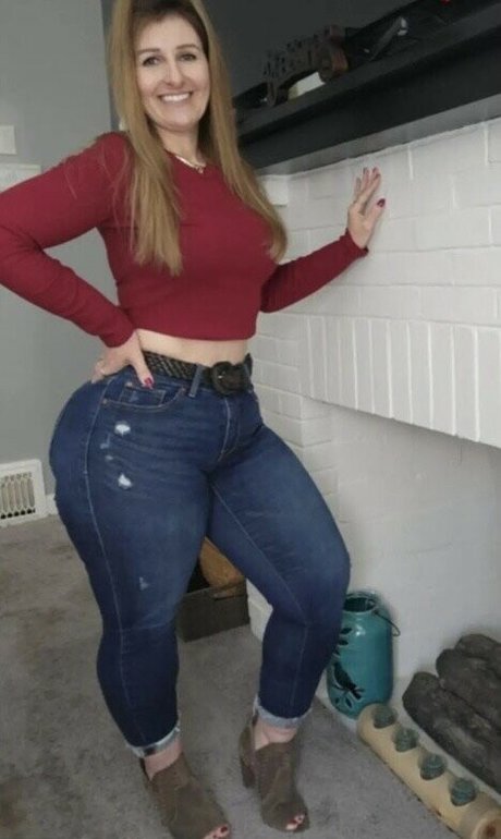 R cheeks xxx pornstar pic