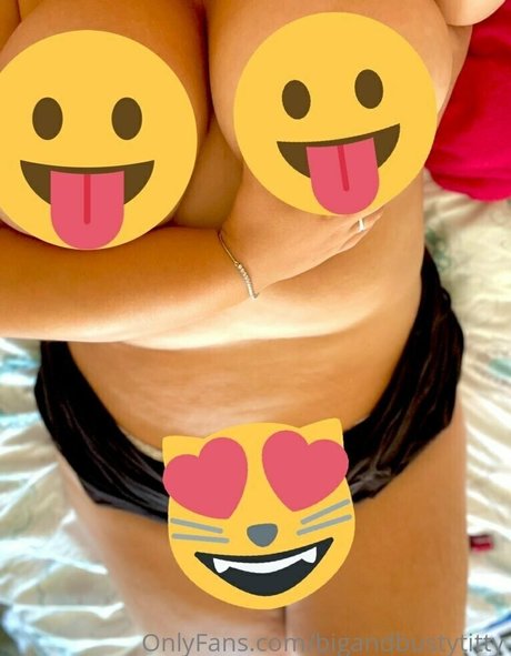 bigandbustytitty star art pics