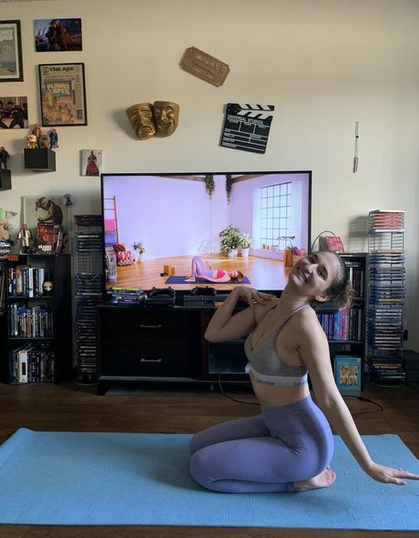 abbysworldsastage hot pornstar pics