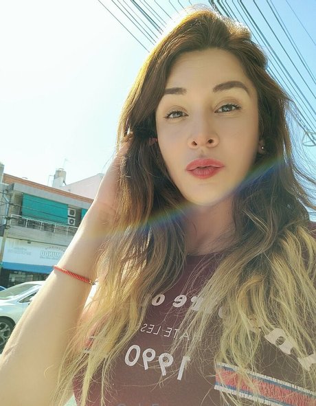 larawonder pornstar top pic