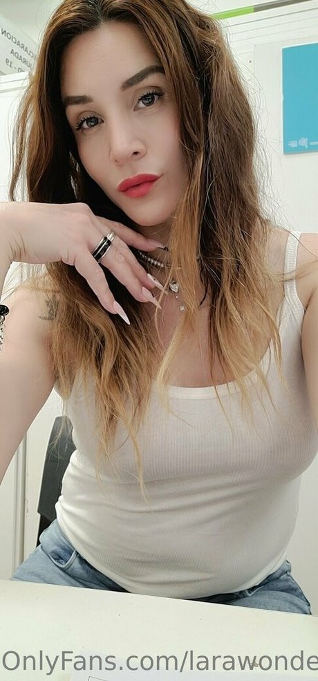larawonder model porn pics