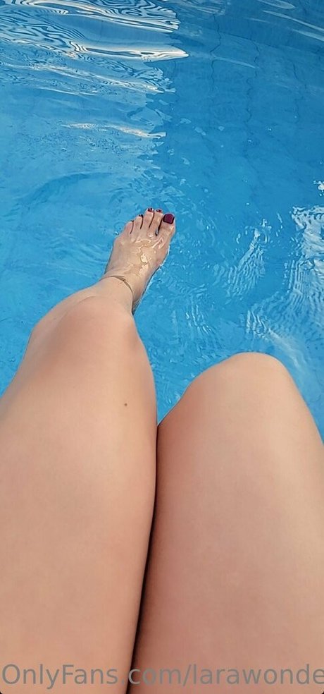 larawonder erotic actress photo