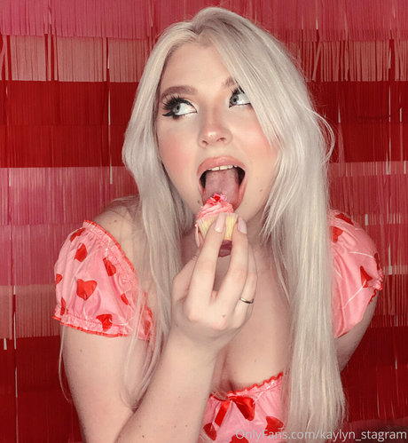 kaylyn stagram star photo