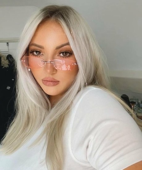 Shona Colson high quality actress images