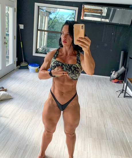 Roxyqueflexx pornstar free archive