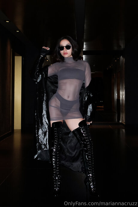 Mariannacruzz adult star img