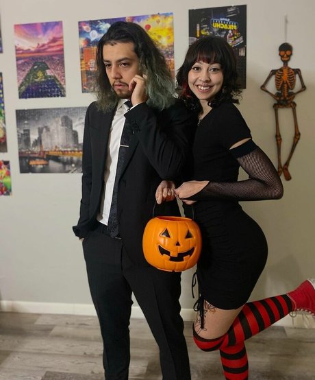 its julieee_ hd pornstar image