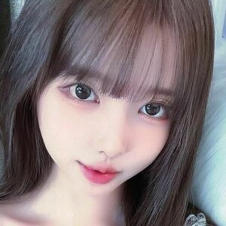 mina8017 star naked picture