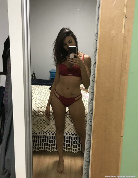 Michelle Poligamia model high quality gallery