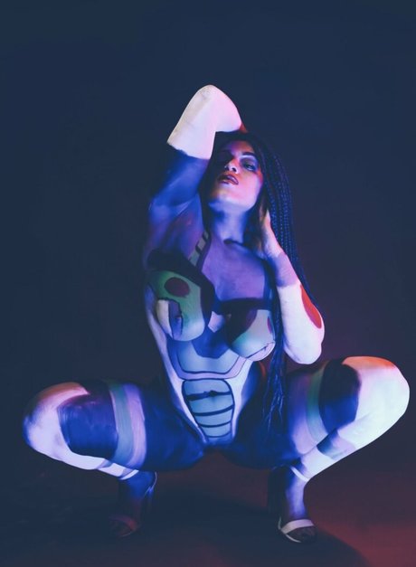 MO Spice nude actress image