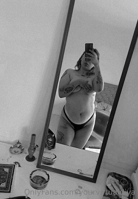 yourvirtualdiva erotic model galleries