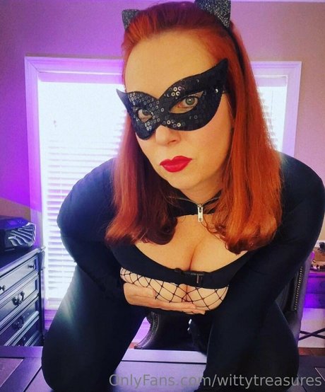 wittytreasures nude model pic