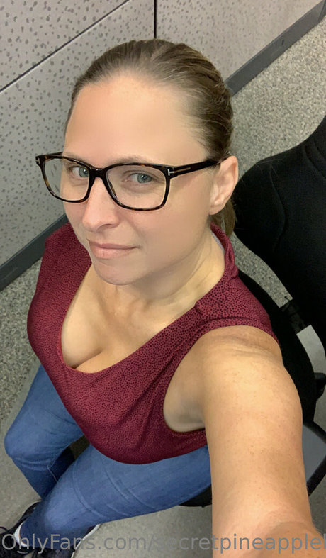 secretpineapplebabe hot actress photos