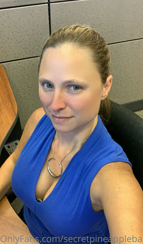 secretpineapplebabe model nude images