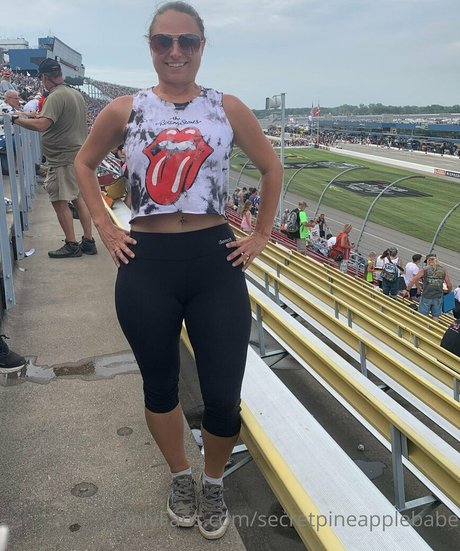 secretpineapplebabe hd model picture