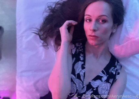 oliviawould pornstar adult image