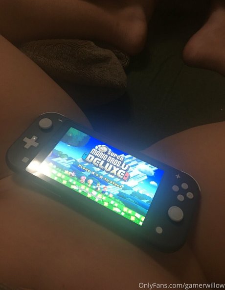 gamerwillow erotic actress galleries