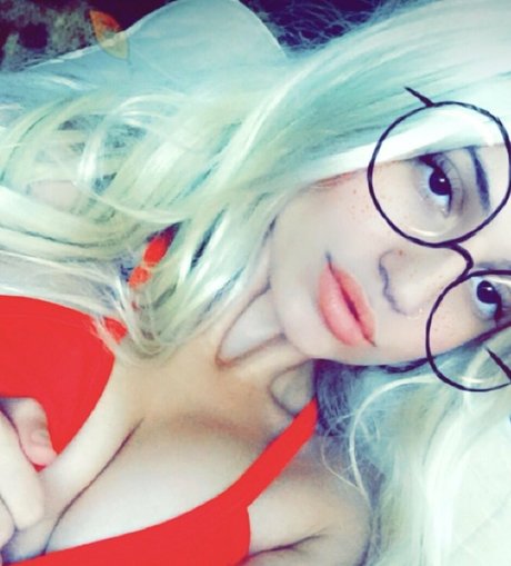 gamerwillow pornstar adult img