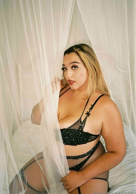 nekomiiya star nudes picture