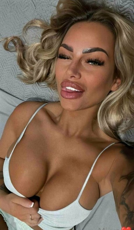 nekomiiya erotic pornstar photos